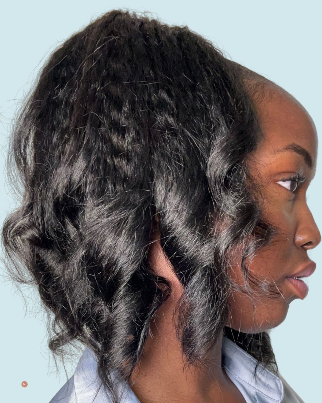 PONYTAIL CRÉPUE LISSÉE